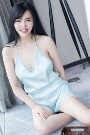 铁血战士大战异形3免费观看